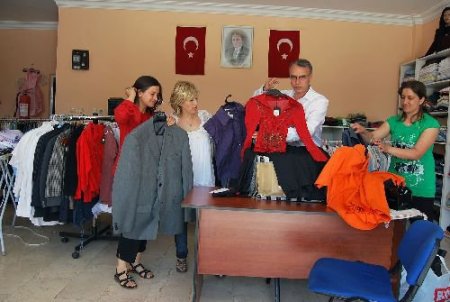 Gönül Köprüsü Mağazası'na Bağışlar Sürüyor