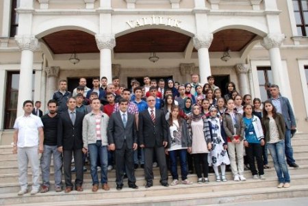 ‘Gönüller Bir Olsun’ projesi kapsamında 44 öğrenci Bolu'ya geldi