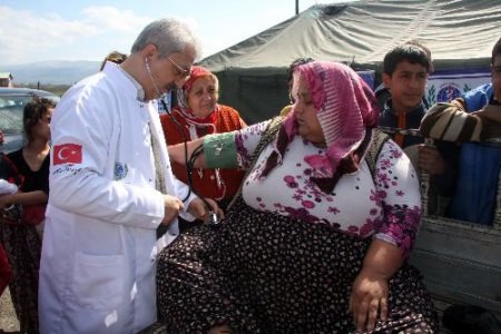 Gönüllü Doktorlardan Roman Vatandaşlara Sağlık Taraması