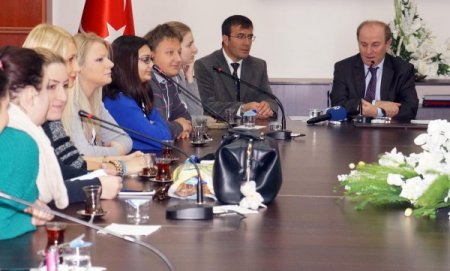 Gönüllü gençler, Erzurum'da buluştu