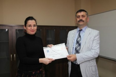 Gönüllü itfaiyeciler sertifikalarını aldı