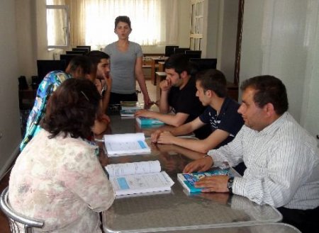 Gönüllü Öğretmenler, Görme Engellileri Kpss'ye Hazırlıyor