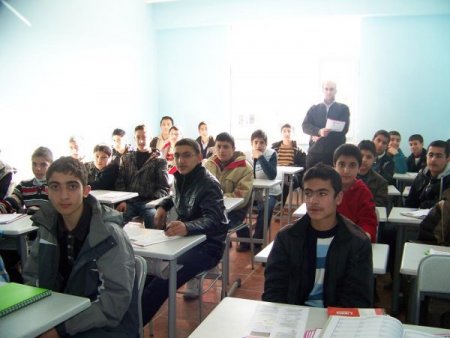 Gönüllü Öğretmenler, Ücretsiz Sbs Kursu Veriyor
