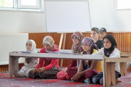 Gönüllü Öğretmenler Yaz Tatilinde Kur'an-ı Kerim'i Öğretiyor