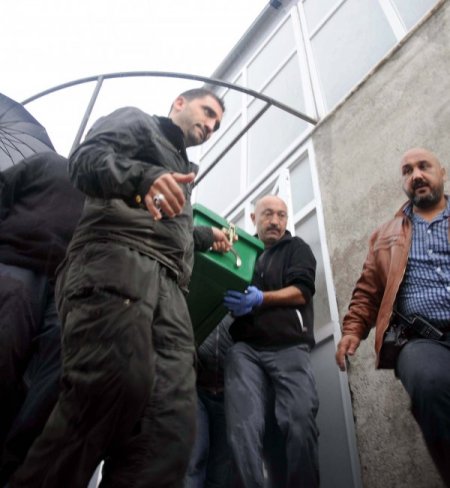 Gönüllü temizlik yaptığı camide öldürülmüş halde bulundu