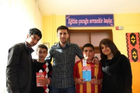 Gönüllüler yetiştirme yurdunda unutulmaz bir gün geçirdi