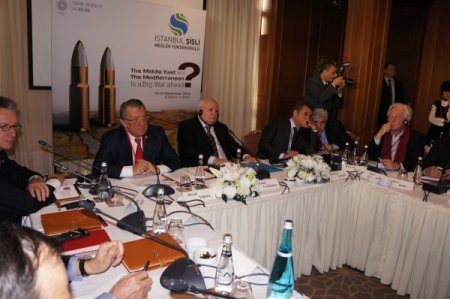 Gorbaçov: Suriye'ye doğru çözüm üretilmezse büyük felaket kapıda