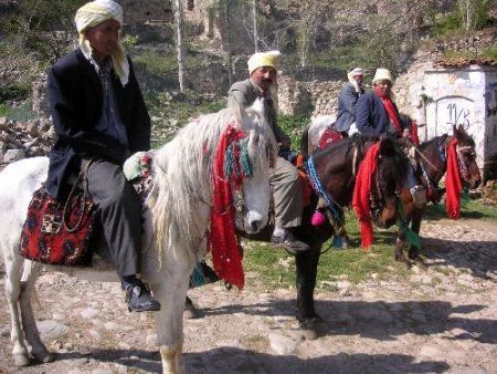 Gördes Huzurevi Ve Yüksekokul Yararına Resim Sergisi