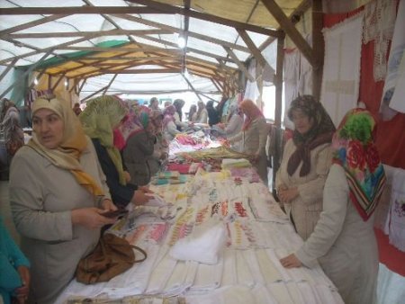 Görele'de Öğrenciler Yararına Kermes