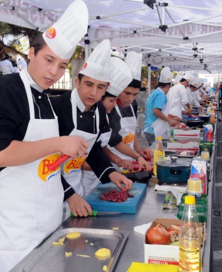 Göreme'de yemekler yarıştı