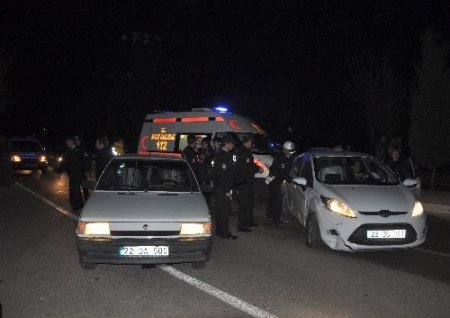 Görevden Dönen Polisler Kaza Yaptı: 1 Yaralı