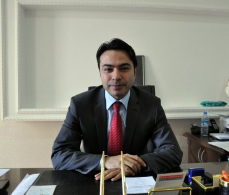 Görevi başındaki doktorlara sözlü hakarete hapis cezası