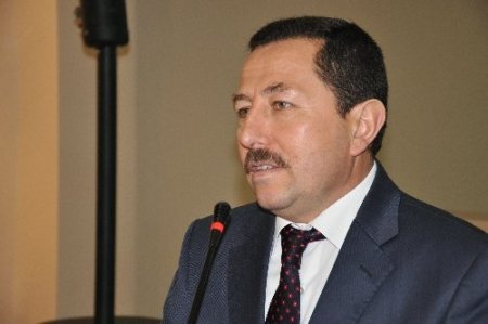 Görme engelli, cepten gelecek mesaja göre halk otobüsüne binecek