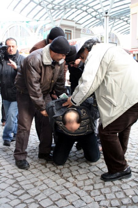 ‘görme Engelli’ Polis Yankesicilerin Korkulu Rüyası Olacak