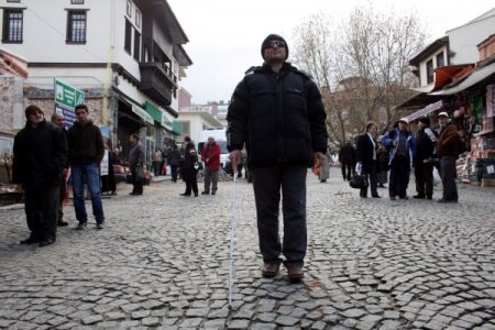 ‘görme Engelli’ Polis Yankesicilerin Korkulu Rüyası Olacak