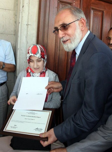 Görme Engelliler Gönül Gözüyle Kur'an-ı Kerim'i Okumayı Öğrendi