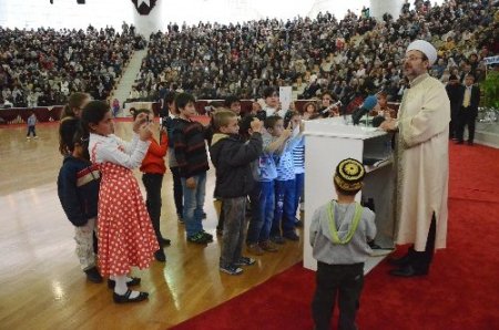 Görmez, çocukları uzaklaştıran korumayı uyardı: Arkadaşlarıma dokunma