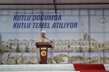 Görmez, Sahabe Safvan Bin Muattal Camii'nin temelini attı