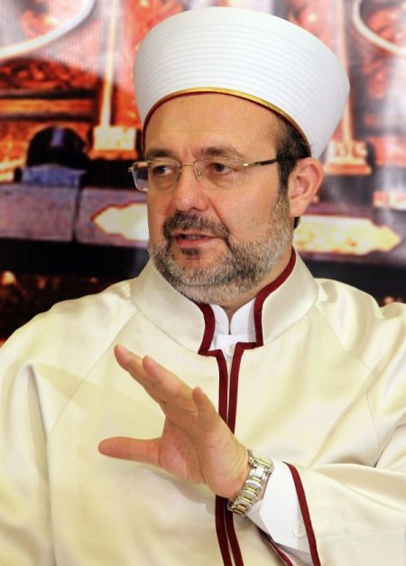 Görmez: Dağlarda, tepelerde hilali gözeterek takvim birliğini sağlayamayız