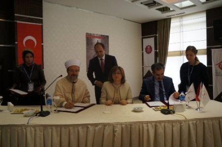 Görmez müftüleri uyardı: TÜİK’in evlenme-boşanma istatistiklerini takip edin