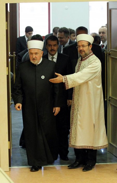 Görmez: Üvey Kardeşlik Yapan Müftüler Bu Kardeşlikten Azledilecek