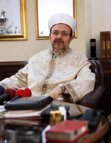 Görmez’den, Suriye’ye yardım kampanyasına destek çağrısı