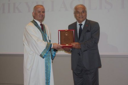 GOÜ 2012-2013 Akademik Yılı törenle başladı