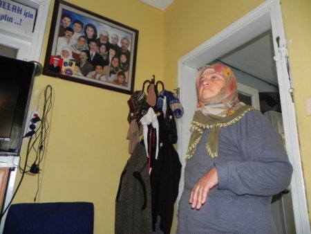 Gözü yaşlı çift, kayıp oğullarının bulunması için yardım istedi