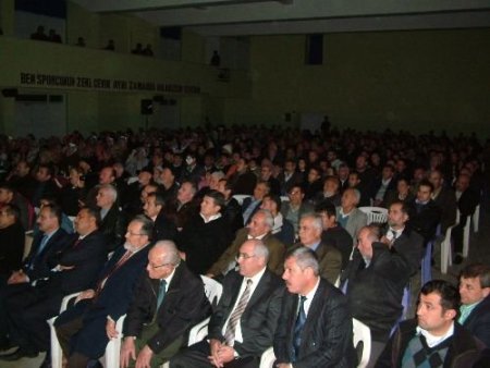 Gözyaşı Geceleri Ekibi 'ikilem' Oyununu Sahneledi