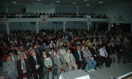 Gözyaşı Geceleri Ekibi Osmaniyelilere Unutulmaz Bir Gece Yaşattı