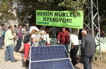 Greenpeace, Büyükeceli Camisi'ne Güneş Enerji Paneli Yerleştirdi