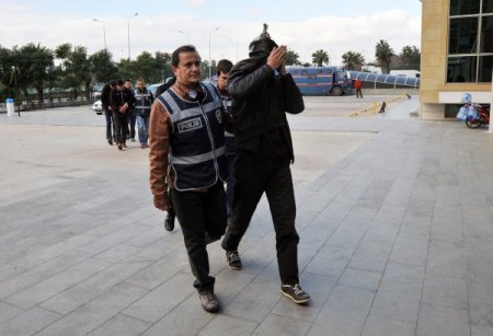 Grek dönemine ait tarihi eserleri satamadan yakalandılar