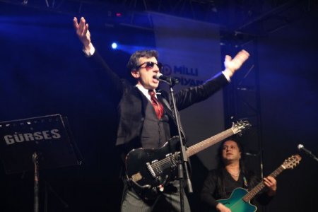 Grup Ayna, Kars’ta binlerce seveni ile buluştu