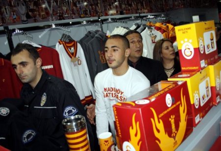 GS Store'da biber gazı şoku