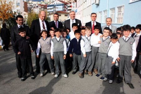 Güçlendirmesi inşaat maliyetinin yarısına denk gelen okul yeniden yapılacak