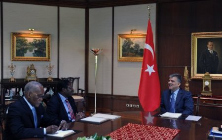 Gül, Benin Dışişleri Bakanı Arifari Bako'yu Kabul Etti