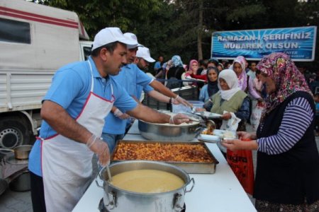 Gül Bahçe’de Bin 500 Kişiye İftar Verilecek