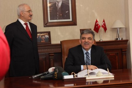 Gül: Dink Davasında Kamuoyunun Tepkisi Ortada, Araştırılması Gerekir