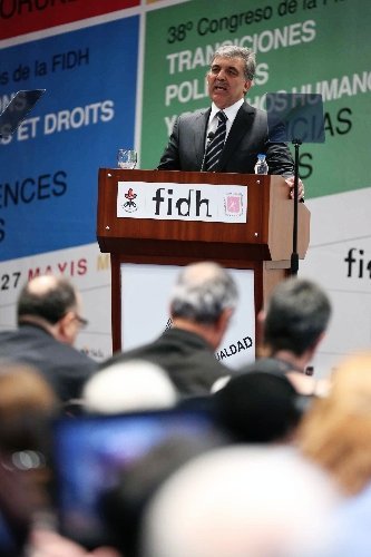 Gül: Irkçılık, demokrasinin düşmanıdır