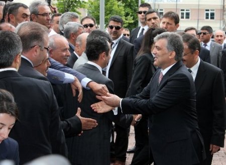 Gül: Rusya ve Çin çözüm sürecinin içinde yer almalı