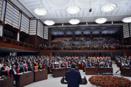 Gül ve bakanlardan 'neşeli' kare