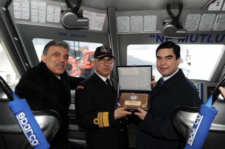 Gül Ve Berdimuhammedov’un Boğaz Keyfi