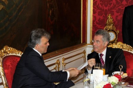 Gül: Vize Konusunda Çifte Standart, Birliğe Olan Güveni Sarsar