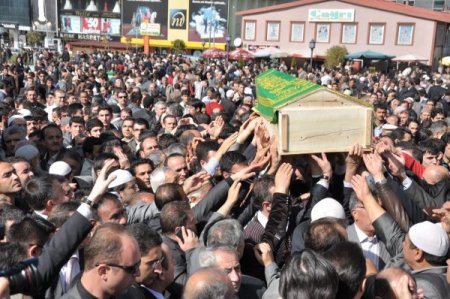 Gülen ailesi taziyeleri kabul etti