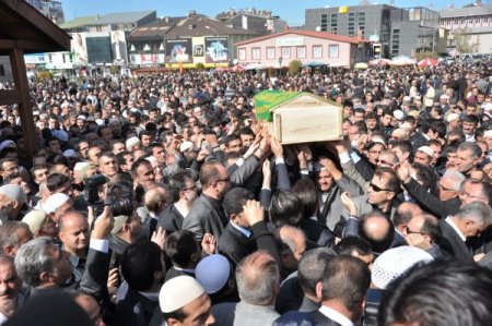 Gülen ailesi taziyeleri kabul etti