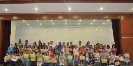 Gülen Koleji, ‘altın çocukları’ ödüllendirdi