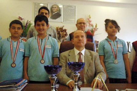 Gülen Koleji Masa Tenisinde Madalyaları Topladı