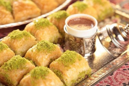 Güllüoğlu Yönetim Kurulu Başkanı: Ramazan’da 13 Bin Tepsi Tatlı Sattık