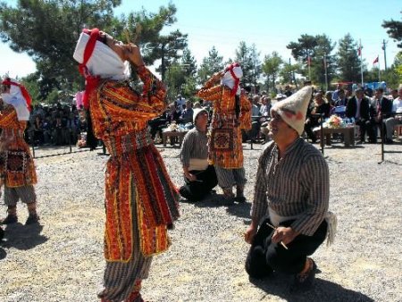 Gülnar, Elma Ve Üzümünü Festivalle Tanıttı