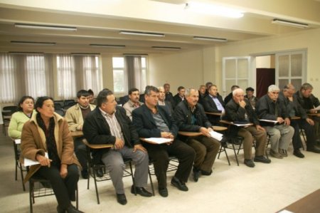 Gülnar'da muhtarlar eğitim seminerine katıldı